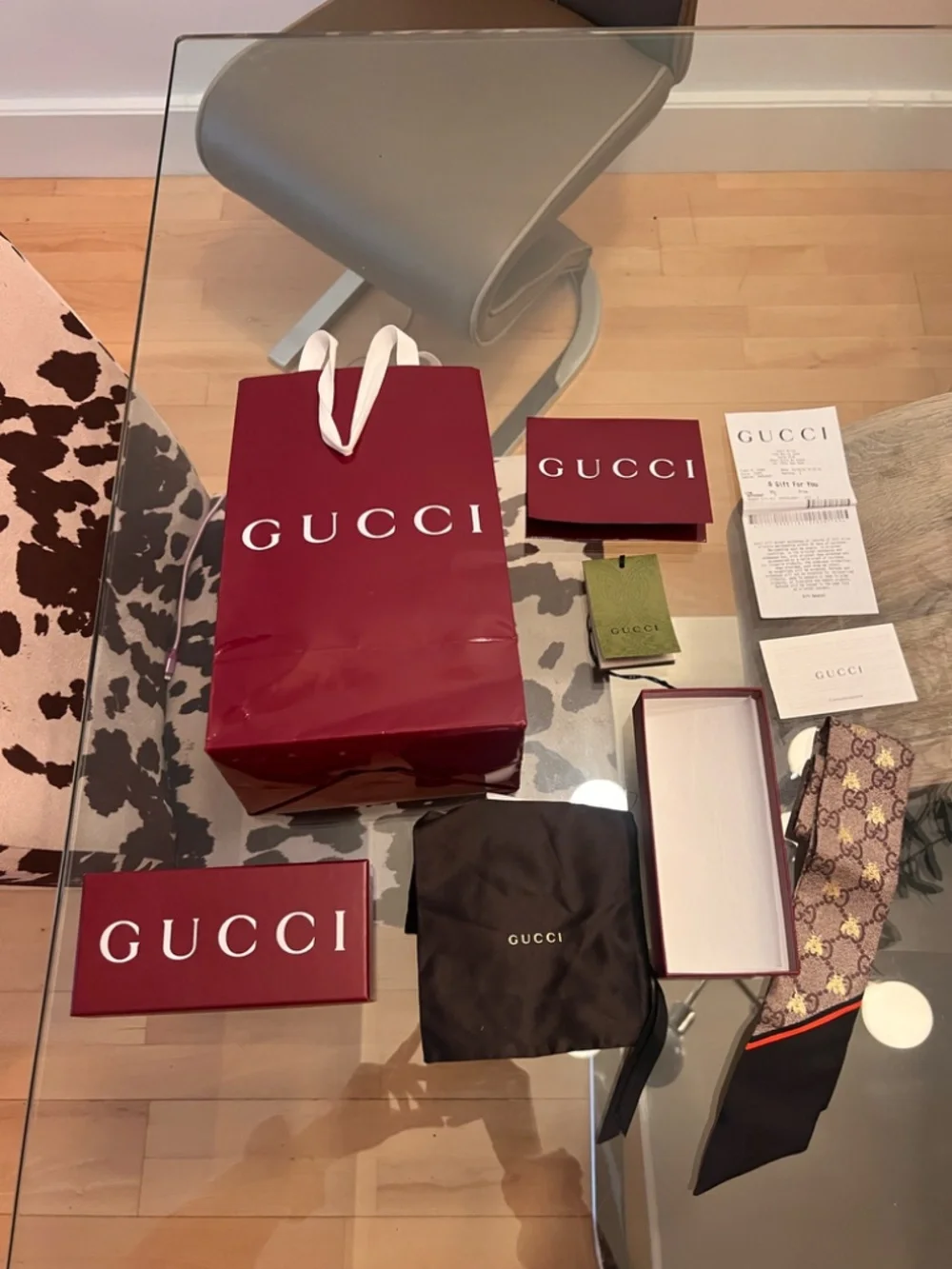 Authentic Gucci GG Bees Silk Monogram Neck Bow Scarf